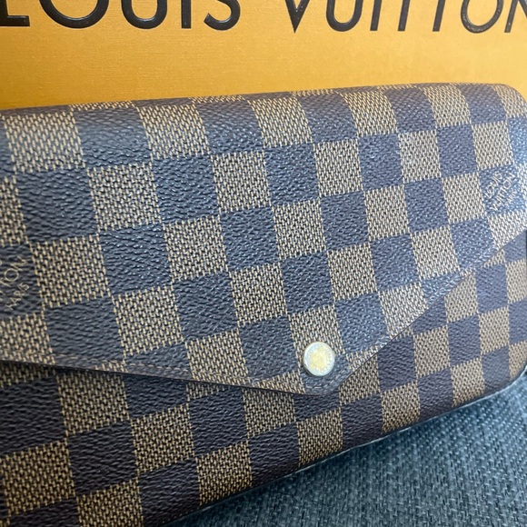 Louis Vuitton Félicie Pochette Damier - Picture 3 of 10